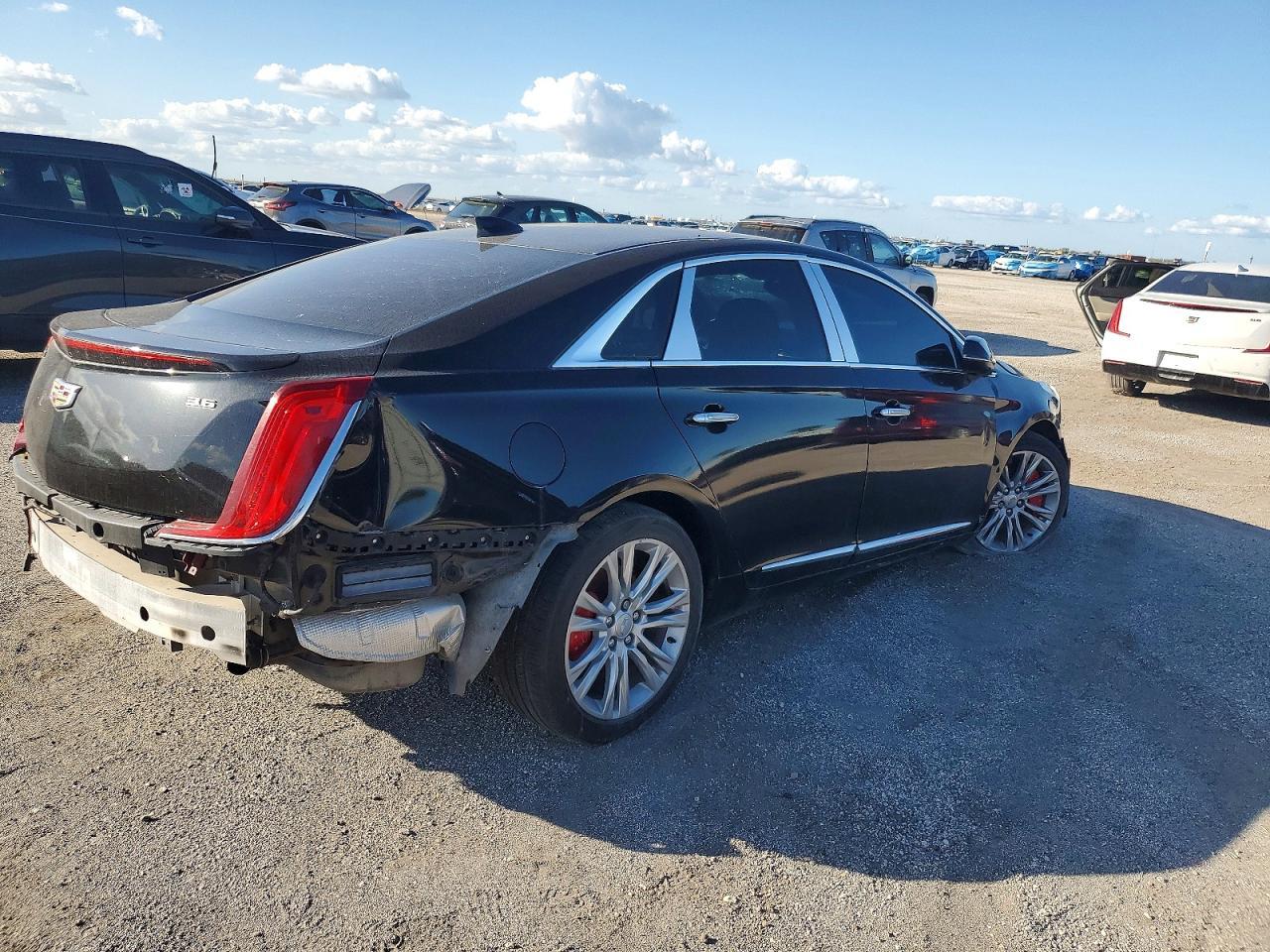 2018 CADILLAC XTS — фото 3