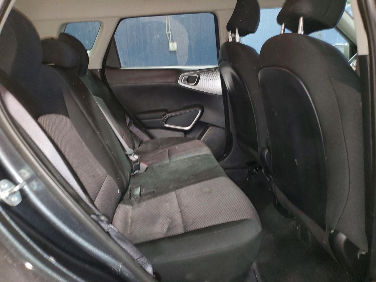 2025 KIA SOUL — фото 9