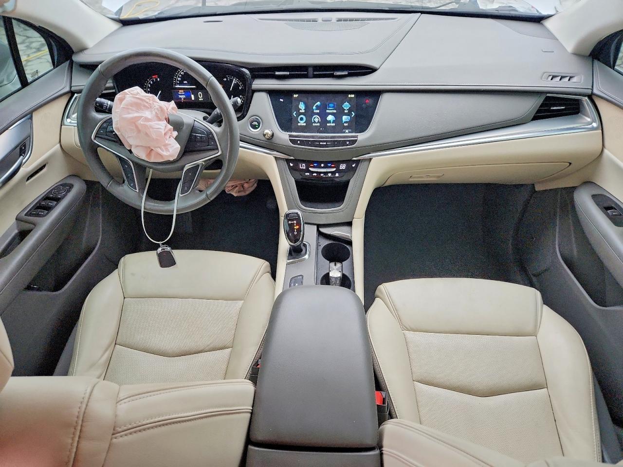CADILLAC XT5