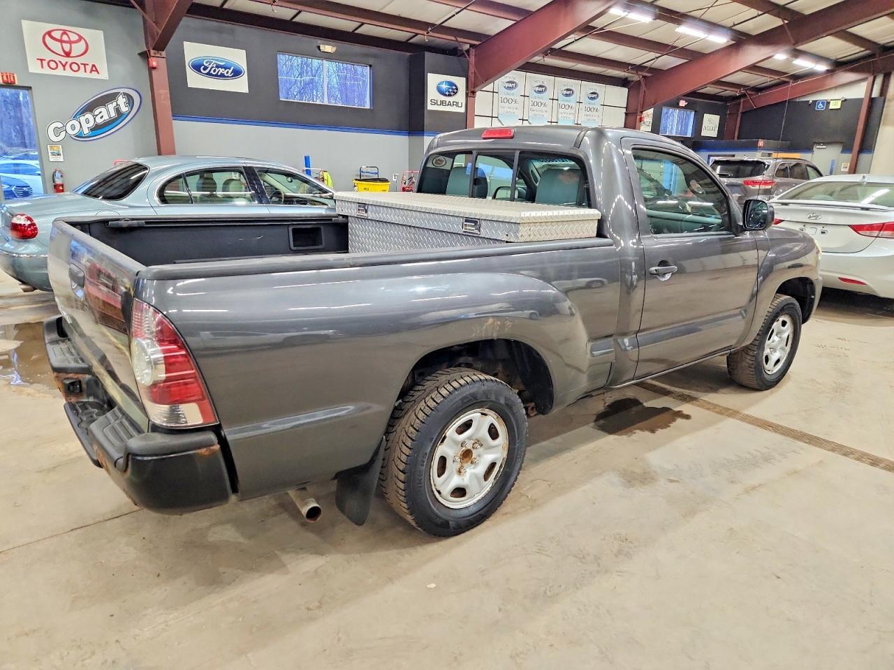 TOYOTA TACOMA