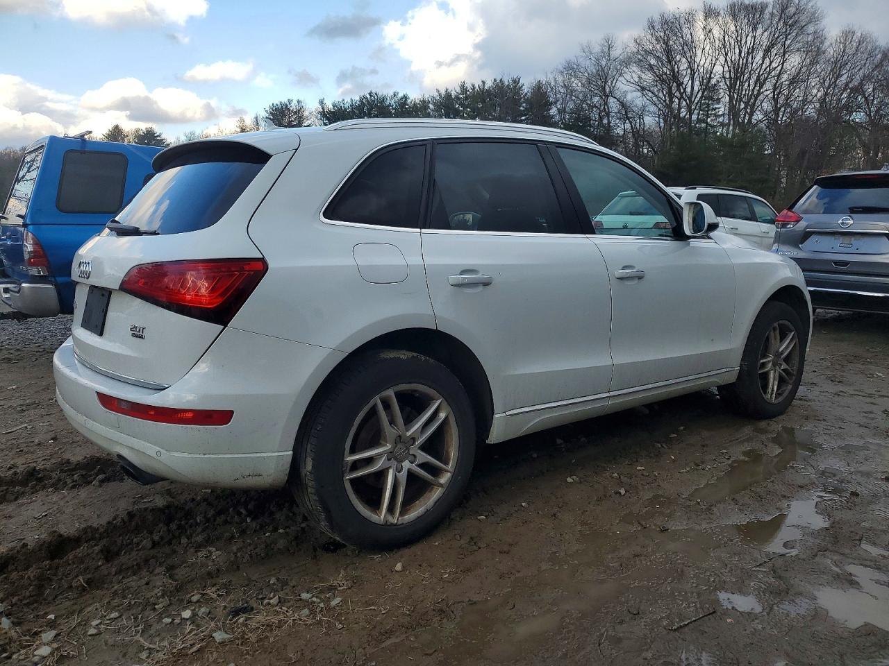 AUDI Q5