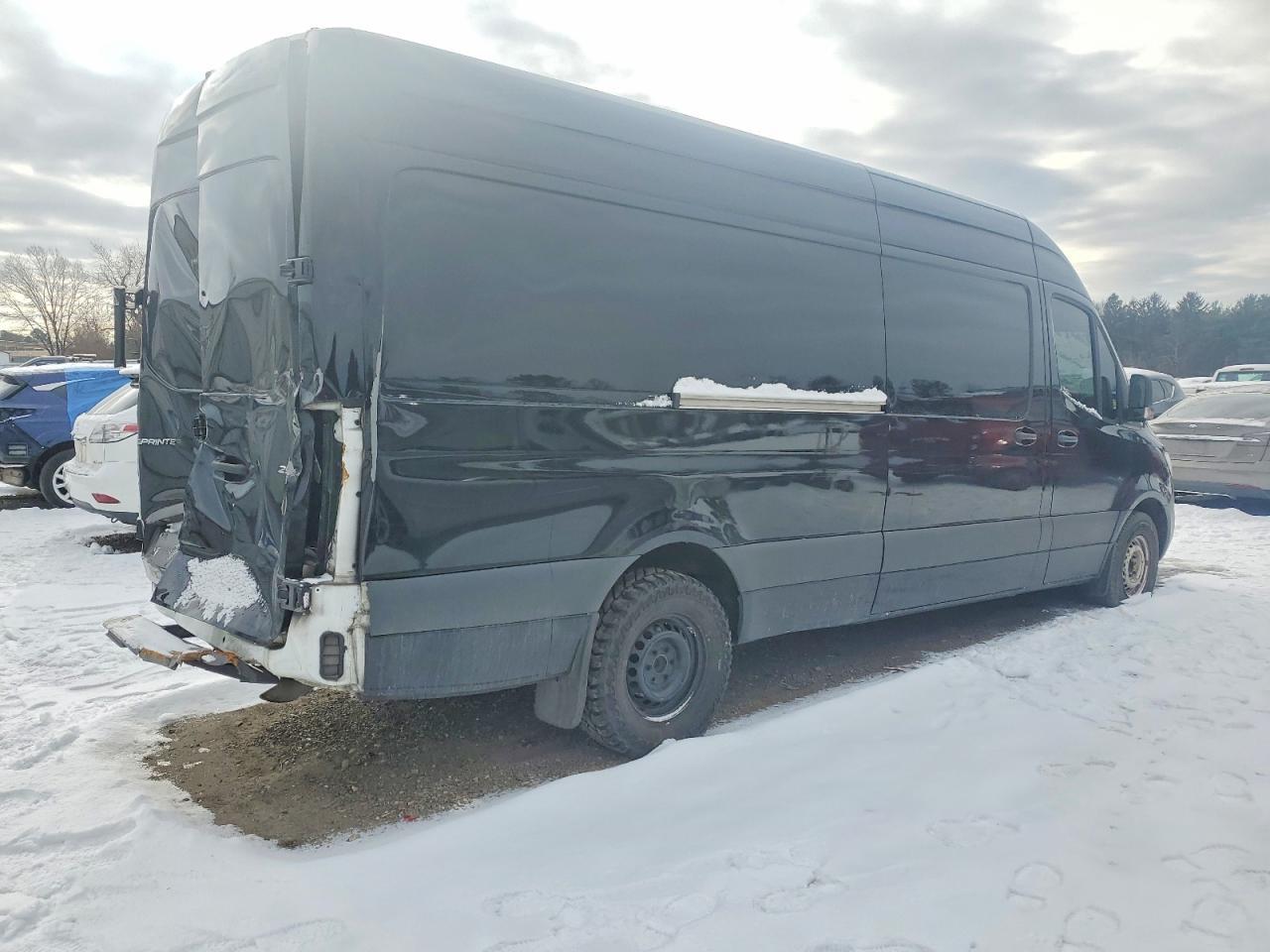 MERCEDES-BENZ SPRINTER