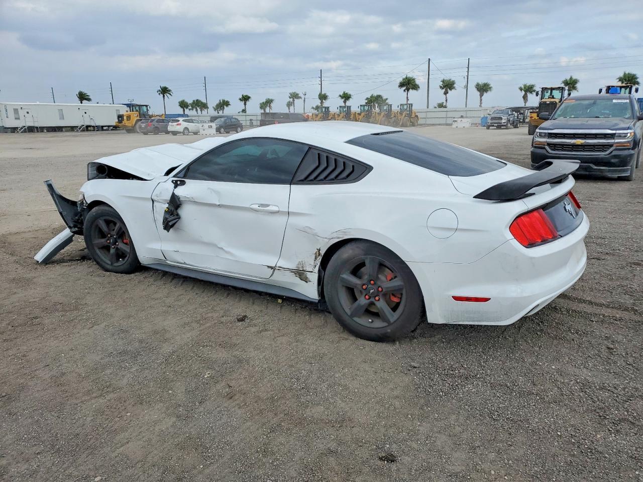 FORD MUSTANG