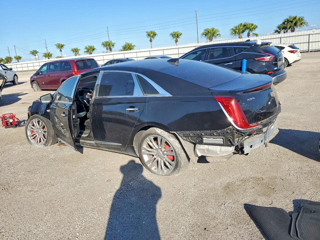 2018 CADILLAC XTS — фото 2