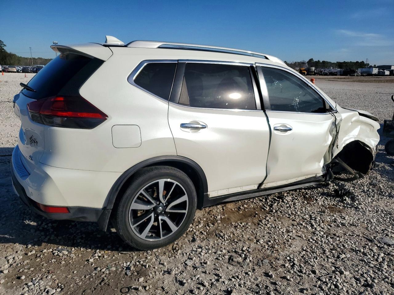 2019 NISSAN ROGUE — фото 3