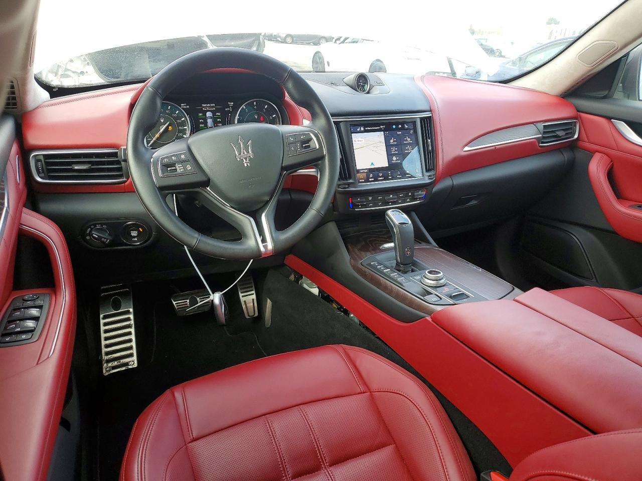 MASERATI LEVANTE