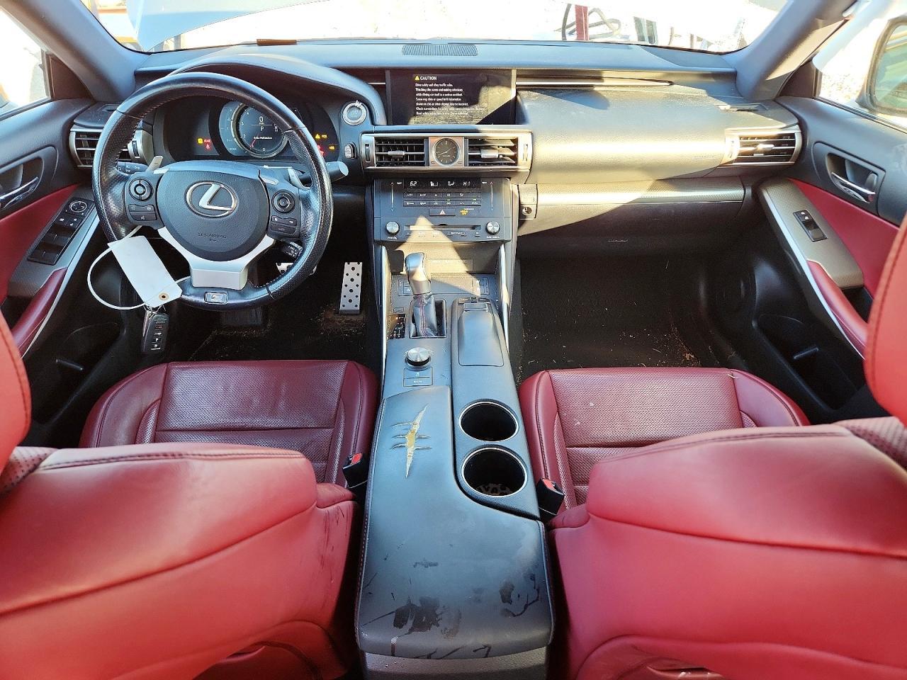 LEXUS IS 200T