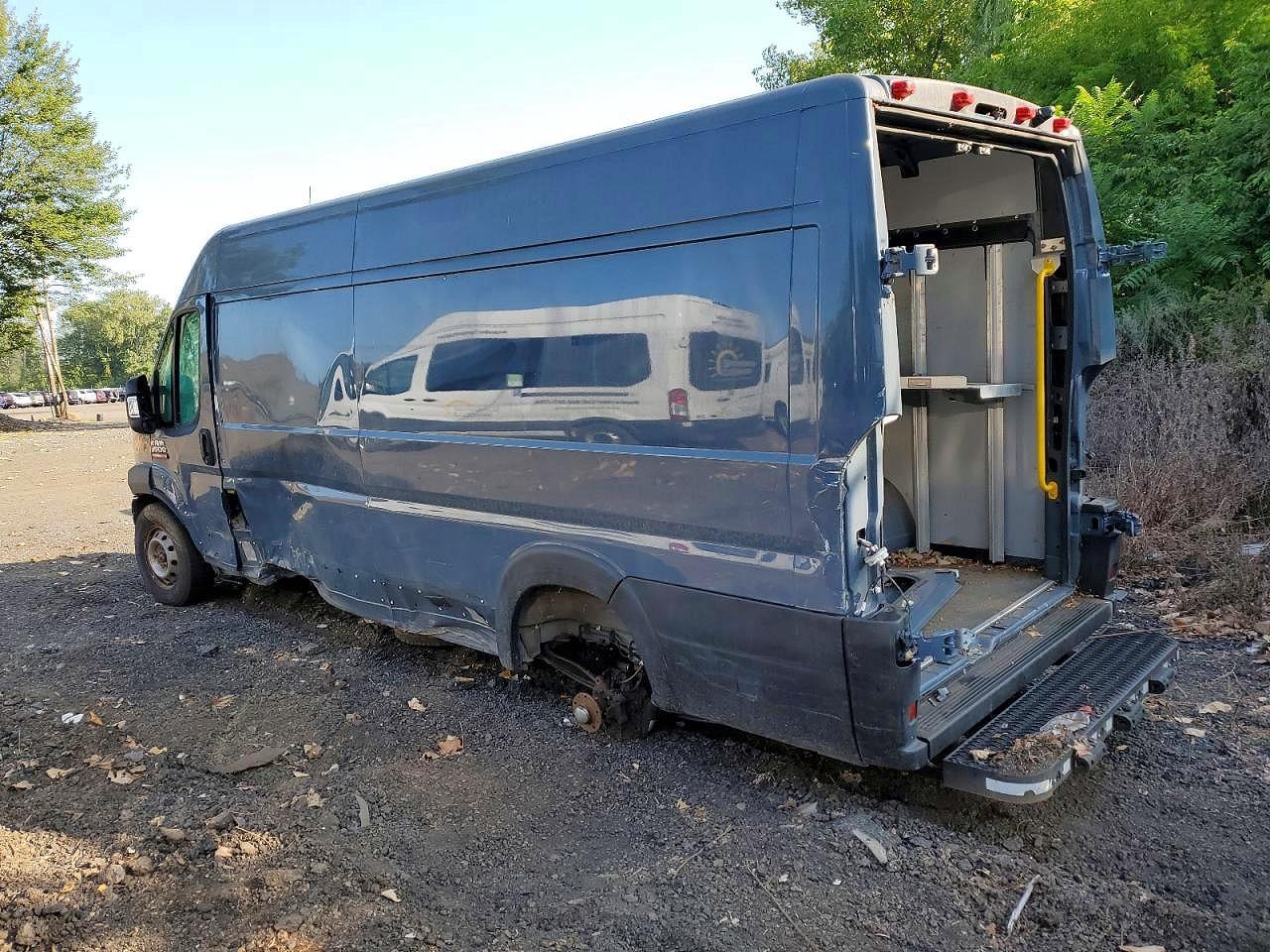 RAM PROMASTER 3500