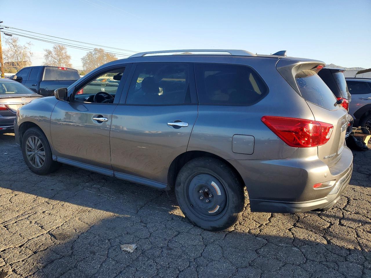 NISSAN PATHFINDER