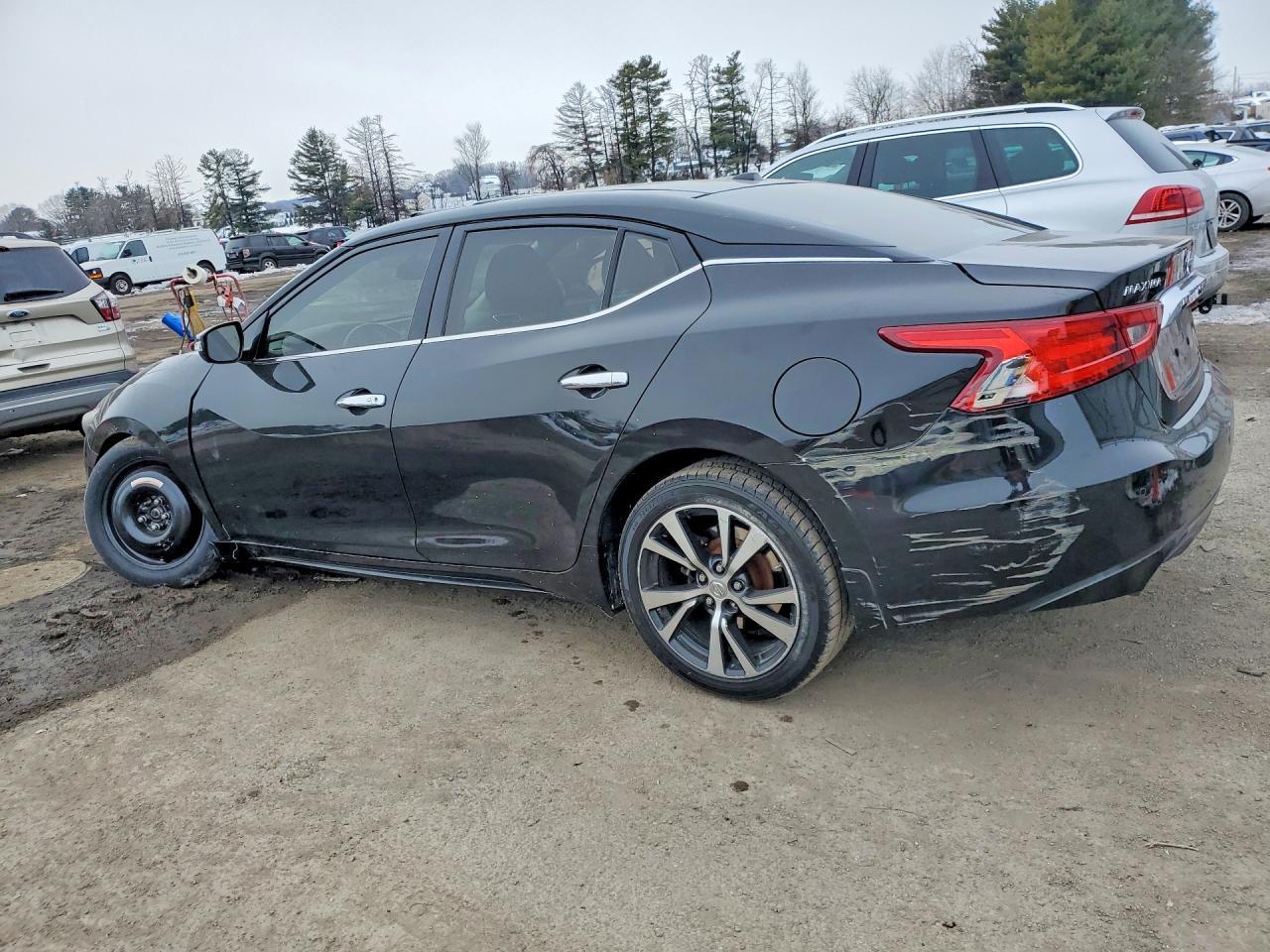NISSAN MAXIMA