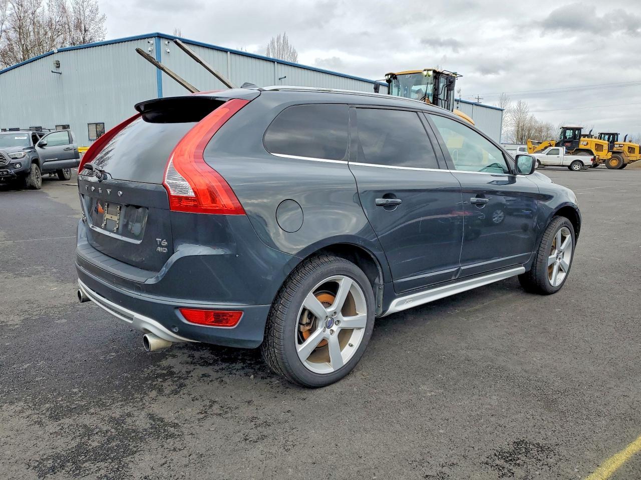 2012 VOLVO XC60 — фото 3