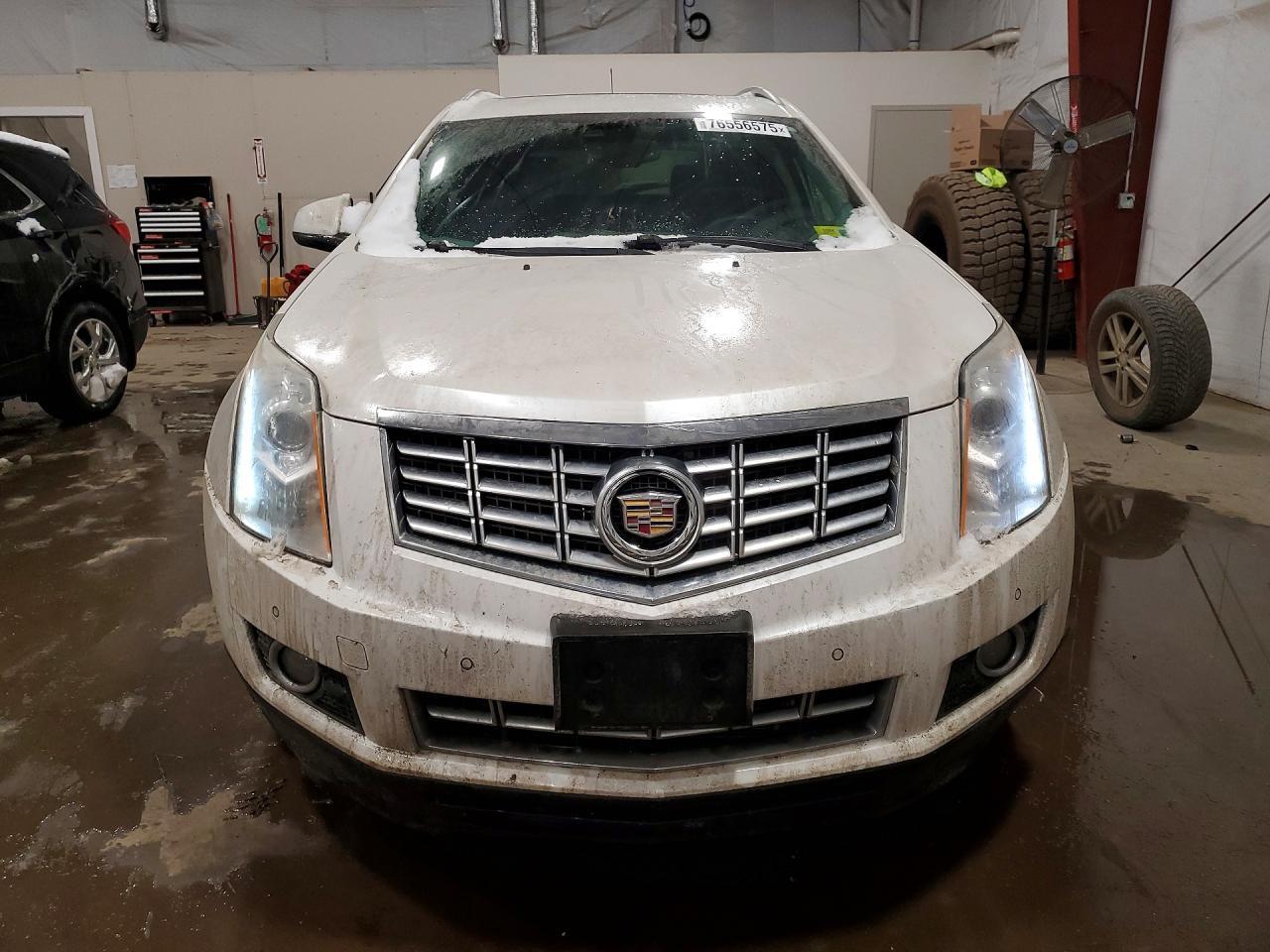 CADILLAC SRX