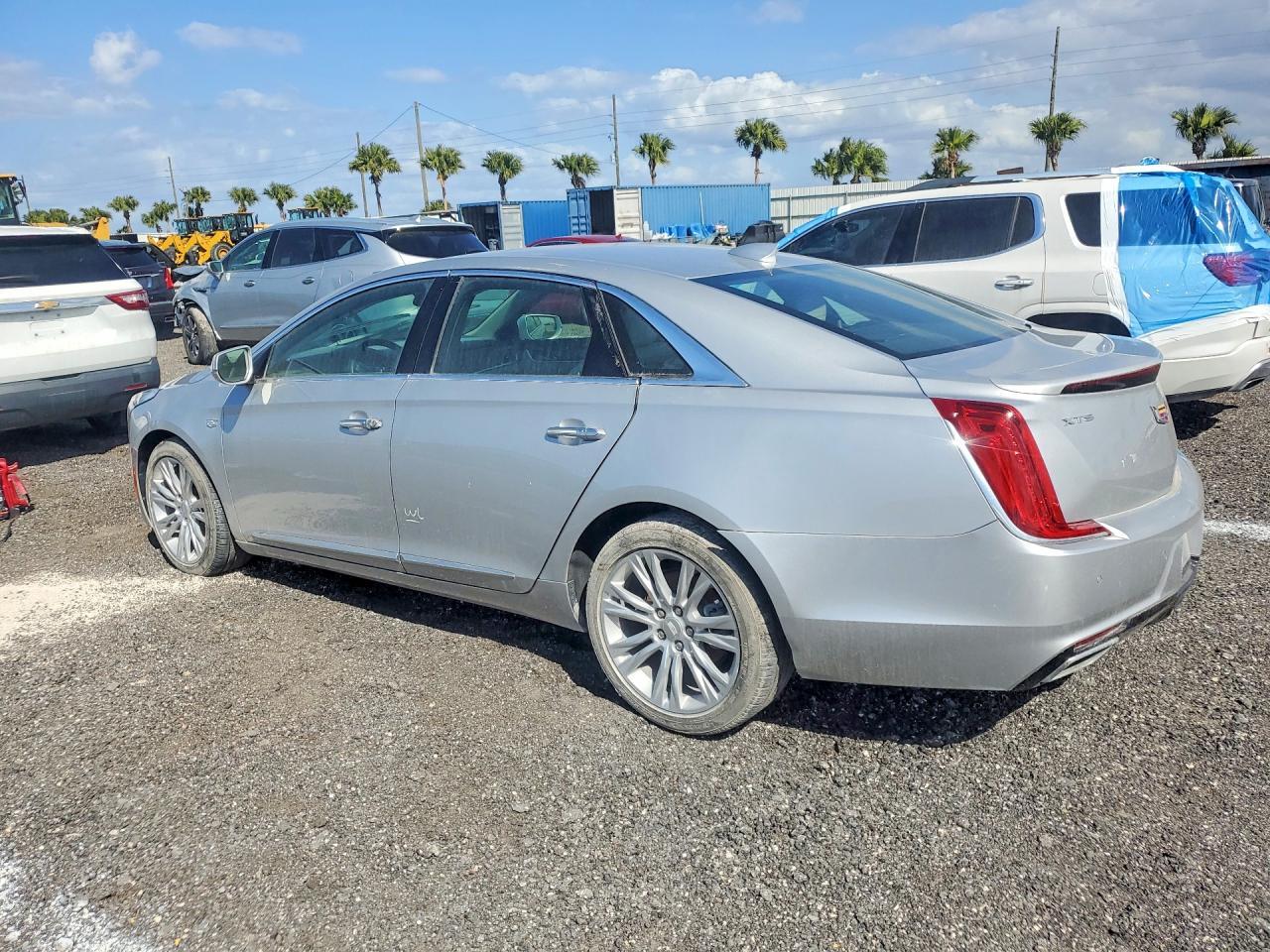 2019 CADILLAC XTS — фото 2