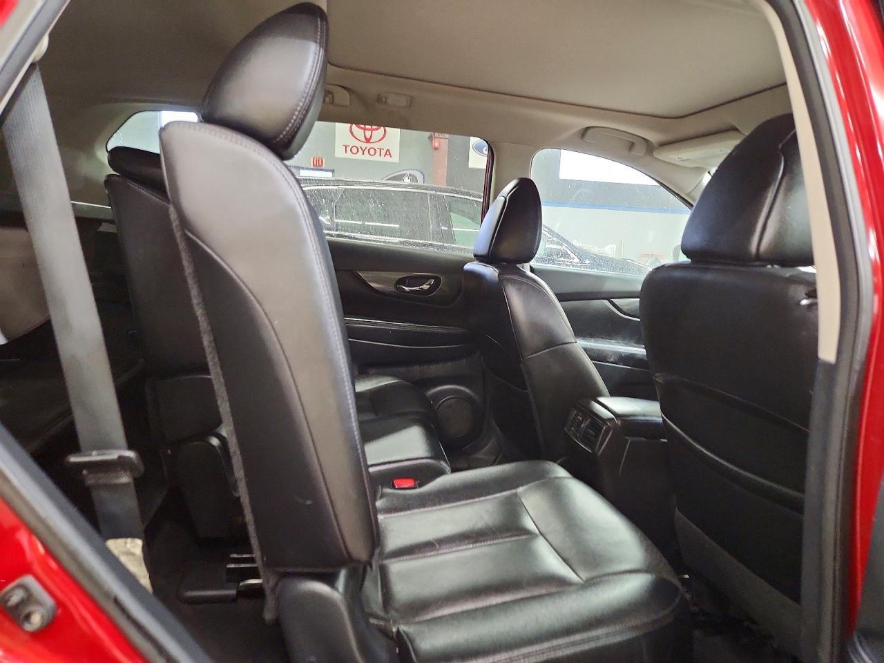 2016 NISSAN ROGUE — фото 11