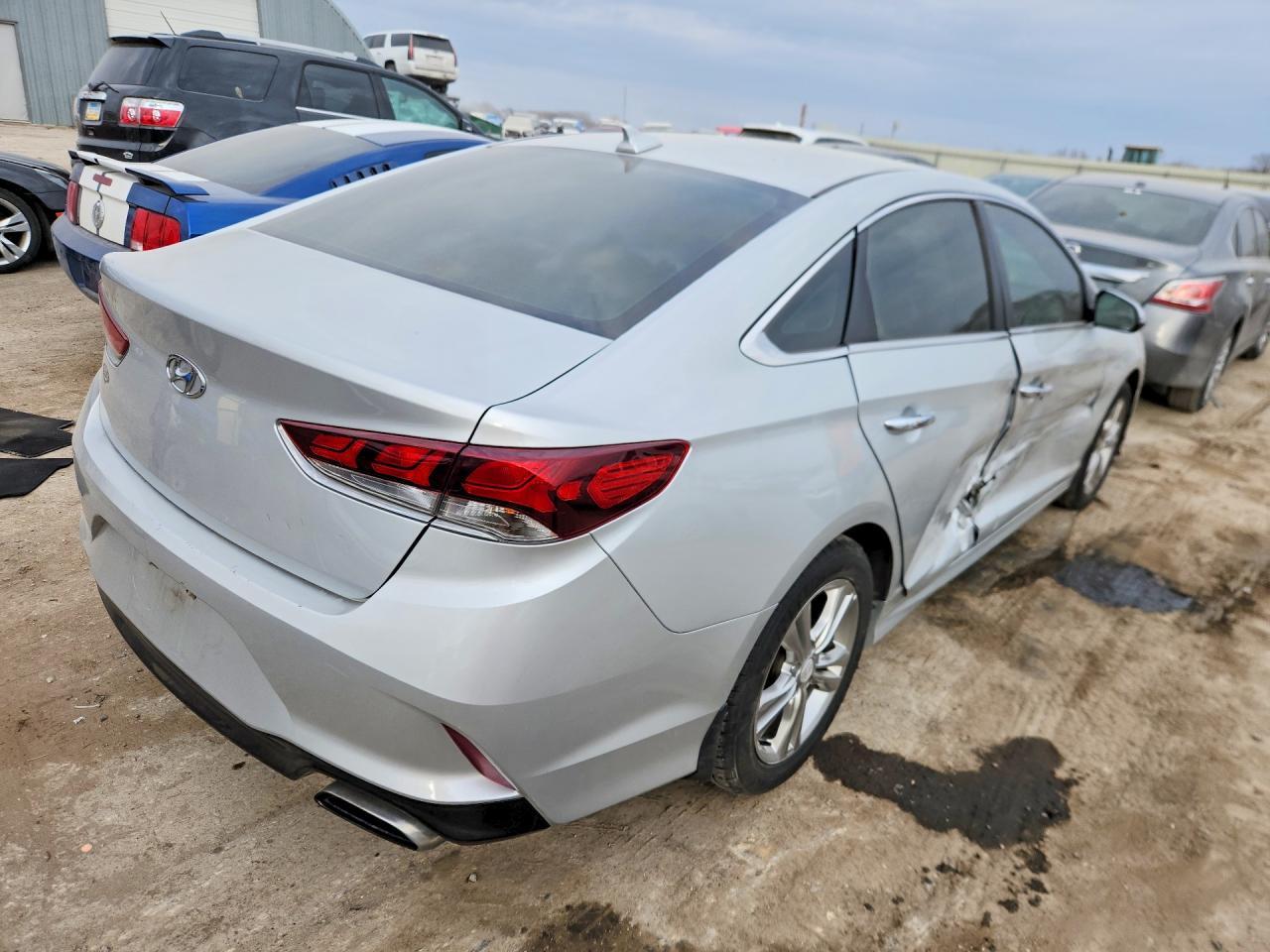 2019 HYUNDAI SONATA — фото 3