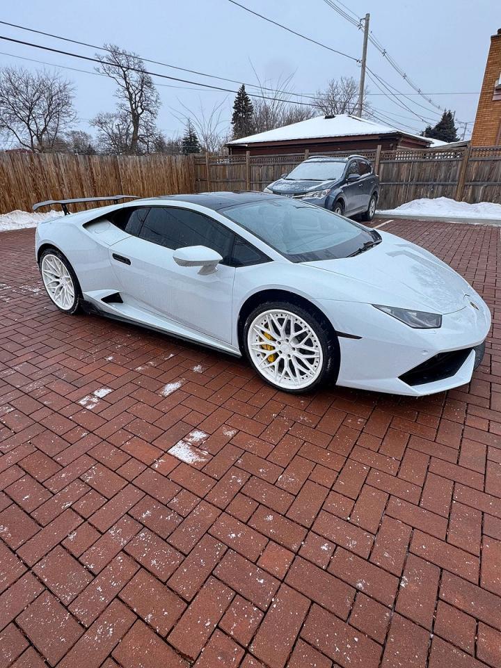 LAMBORGHINI HURACAN