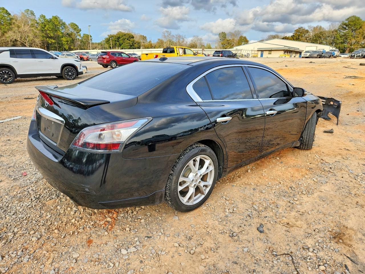 NISSAN MAXIMA
