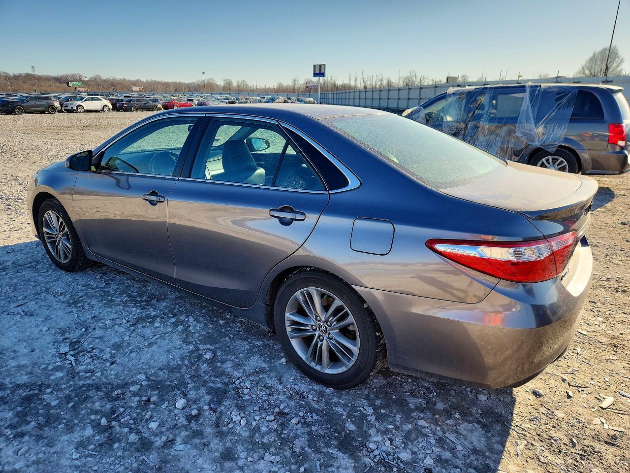 TOYOTA CAMRY