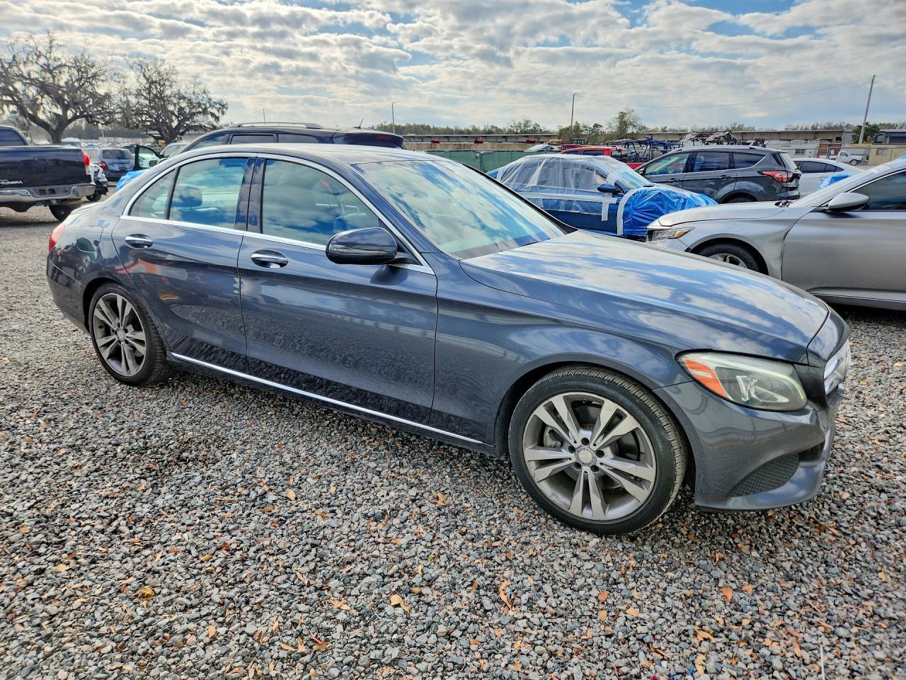 MERCEDES-BENZ C-CLASS
