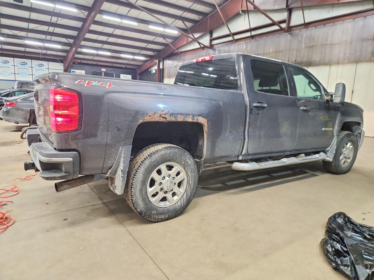 2015 CHEVROLET SILVERADO 2500 — фото 3