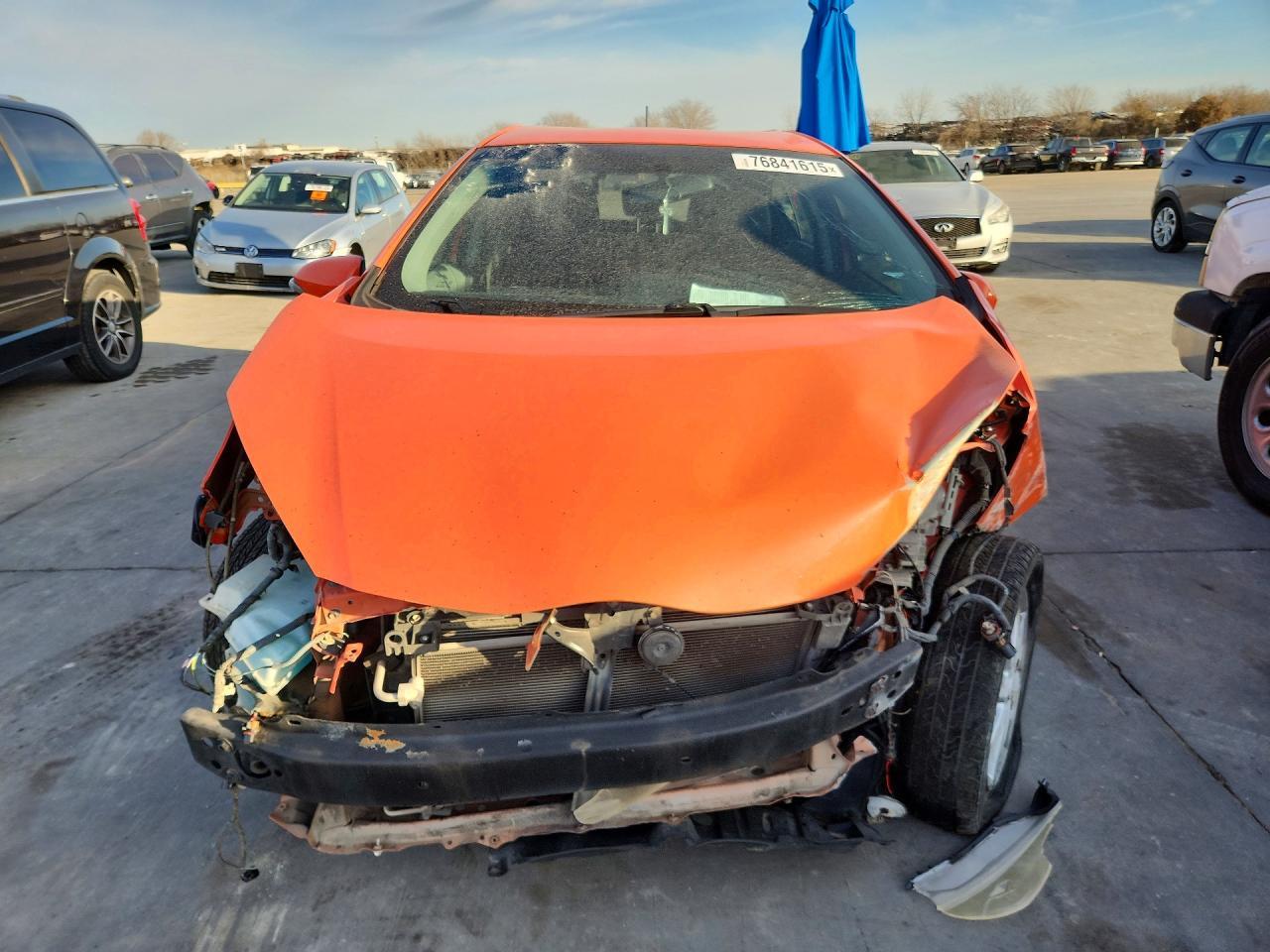 2013 TOYOTA PRIUS C — фото 5
