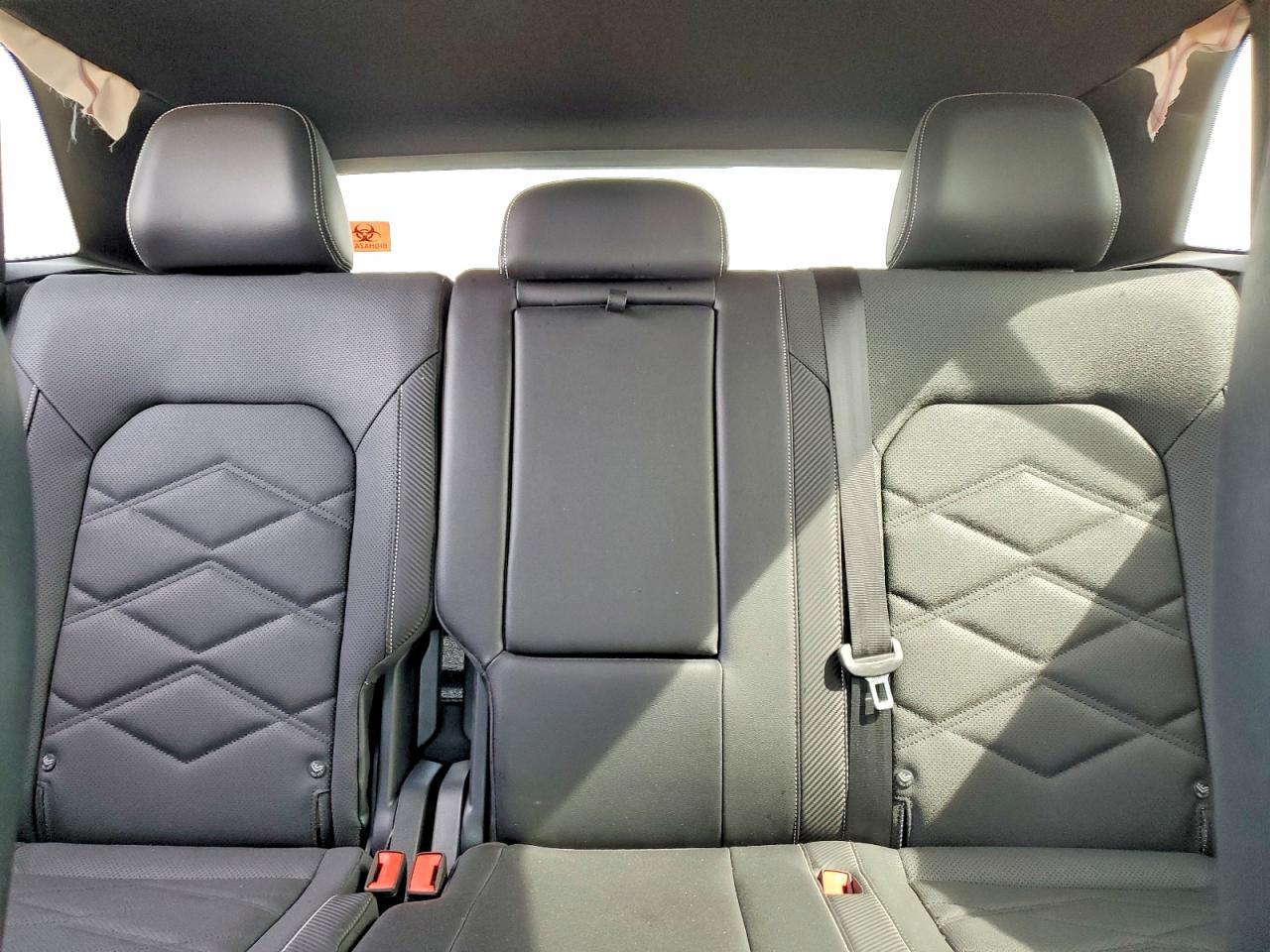 VOLKSWAGEN ATLAS CROSS SPORT
