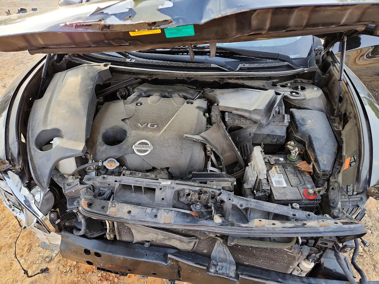 NISSAN MAXIMA