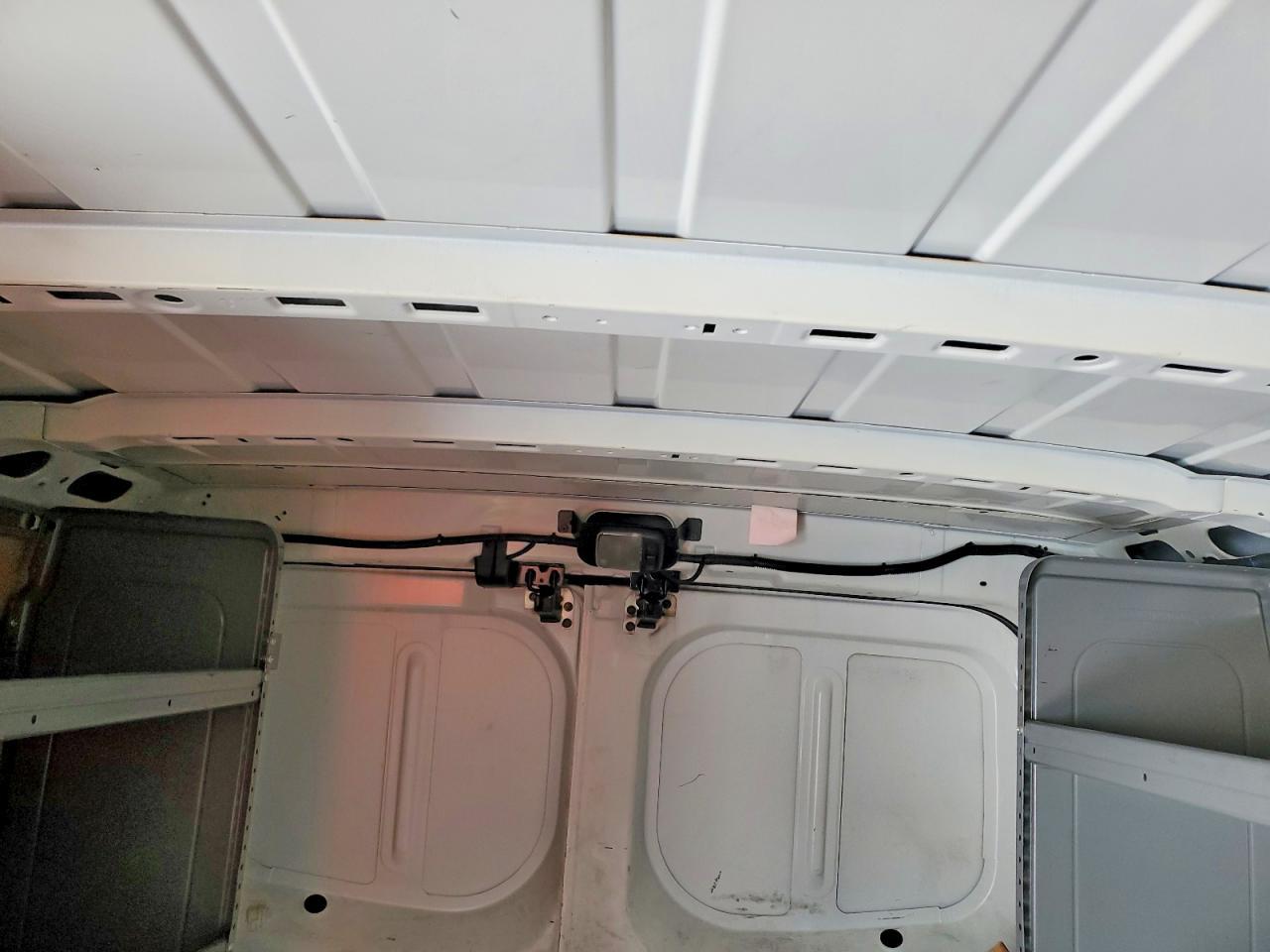 2015 NISSAN NV1500 — фото 10