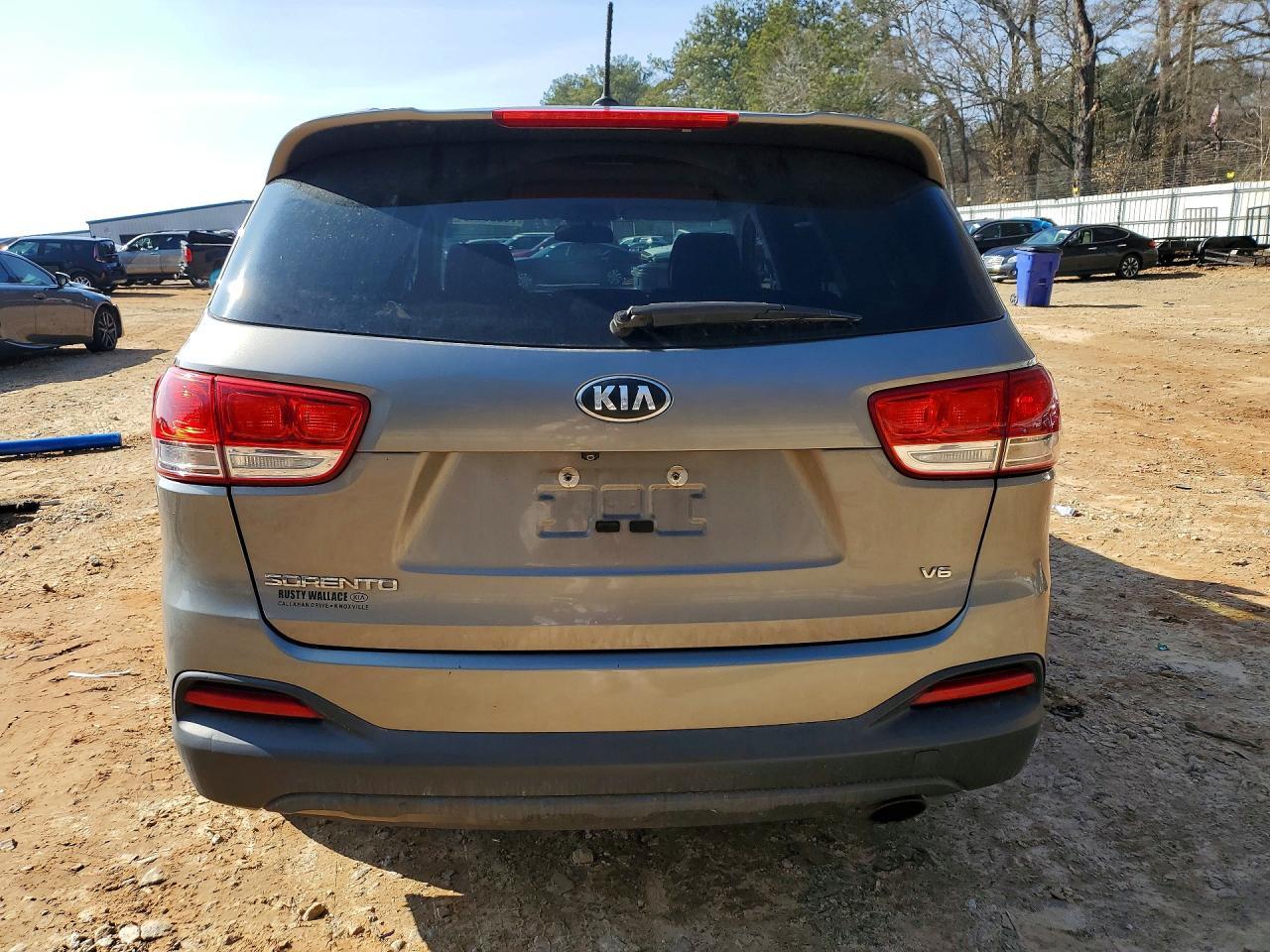 2016 KIA SORENTO — фото 6