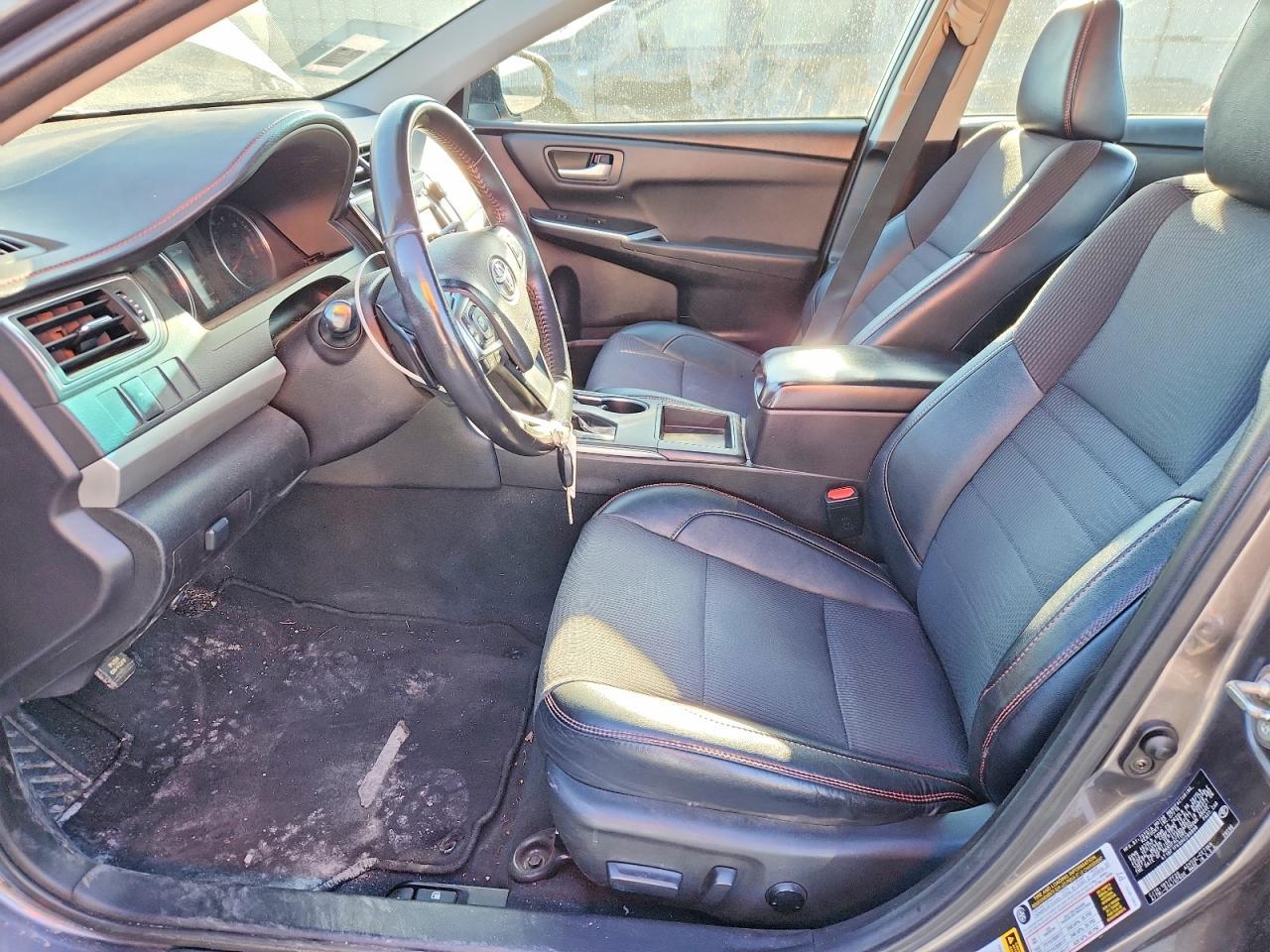 TOYOTA CAMRY