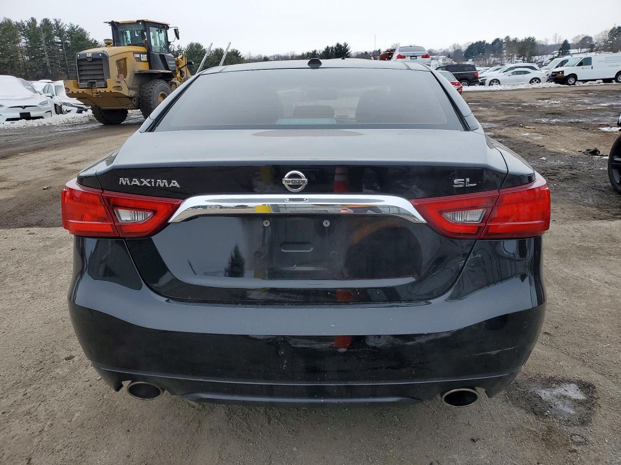 NISSAN MAXIMA