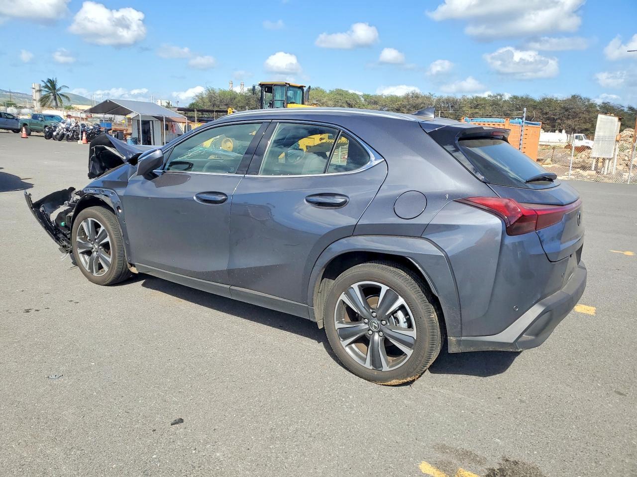 LEXUS UX