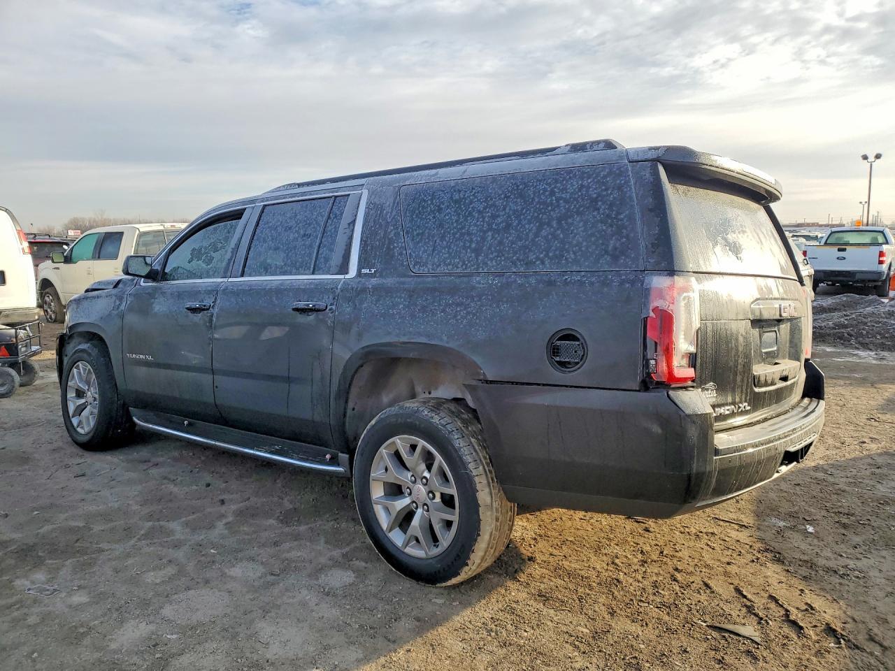 GMC YUKON