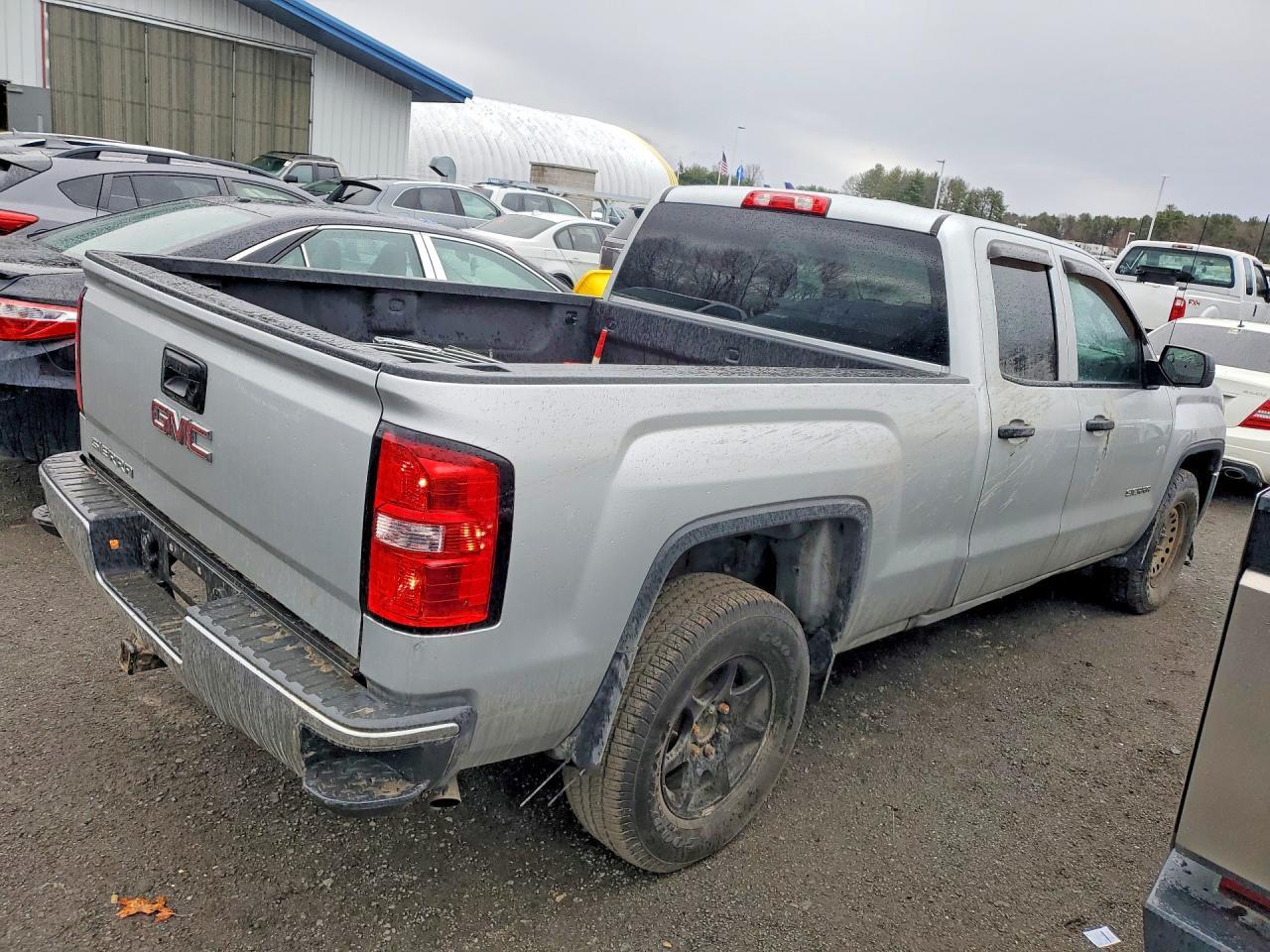 GMC SIERRA