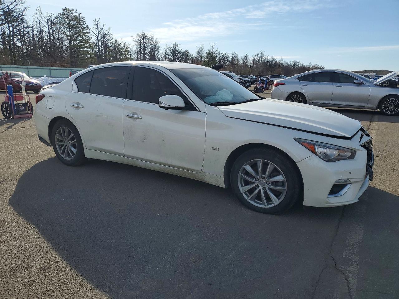 INFINITI Q50