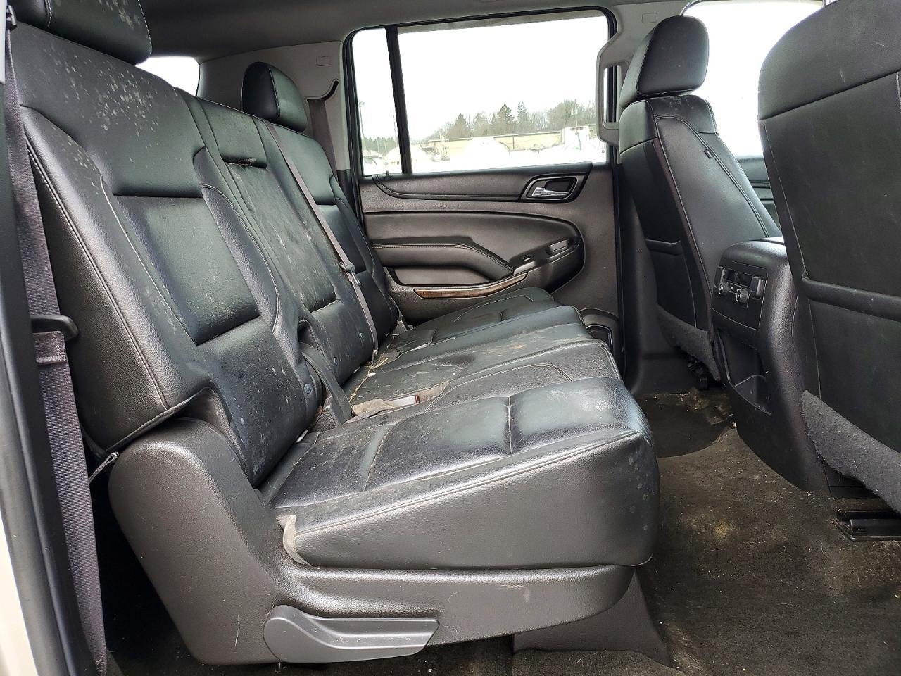 CHEVROLET SUBURBAN