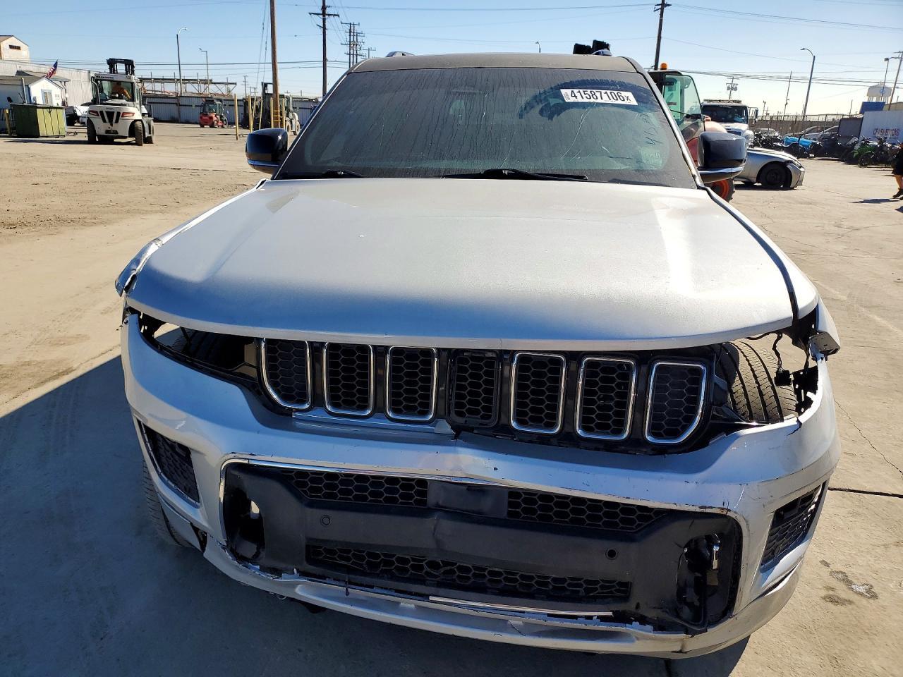 2021 JEEP GRAND CHEROKEE — фото 5