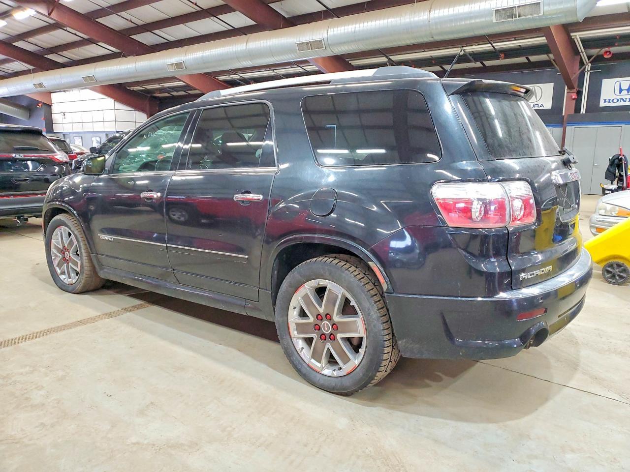 2012 GMC ACADIA — фото 2