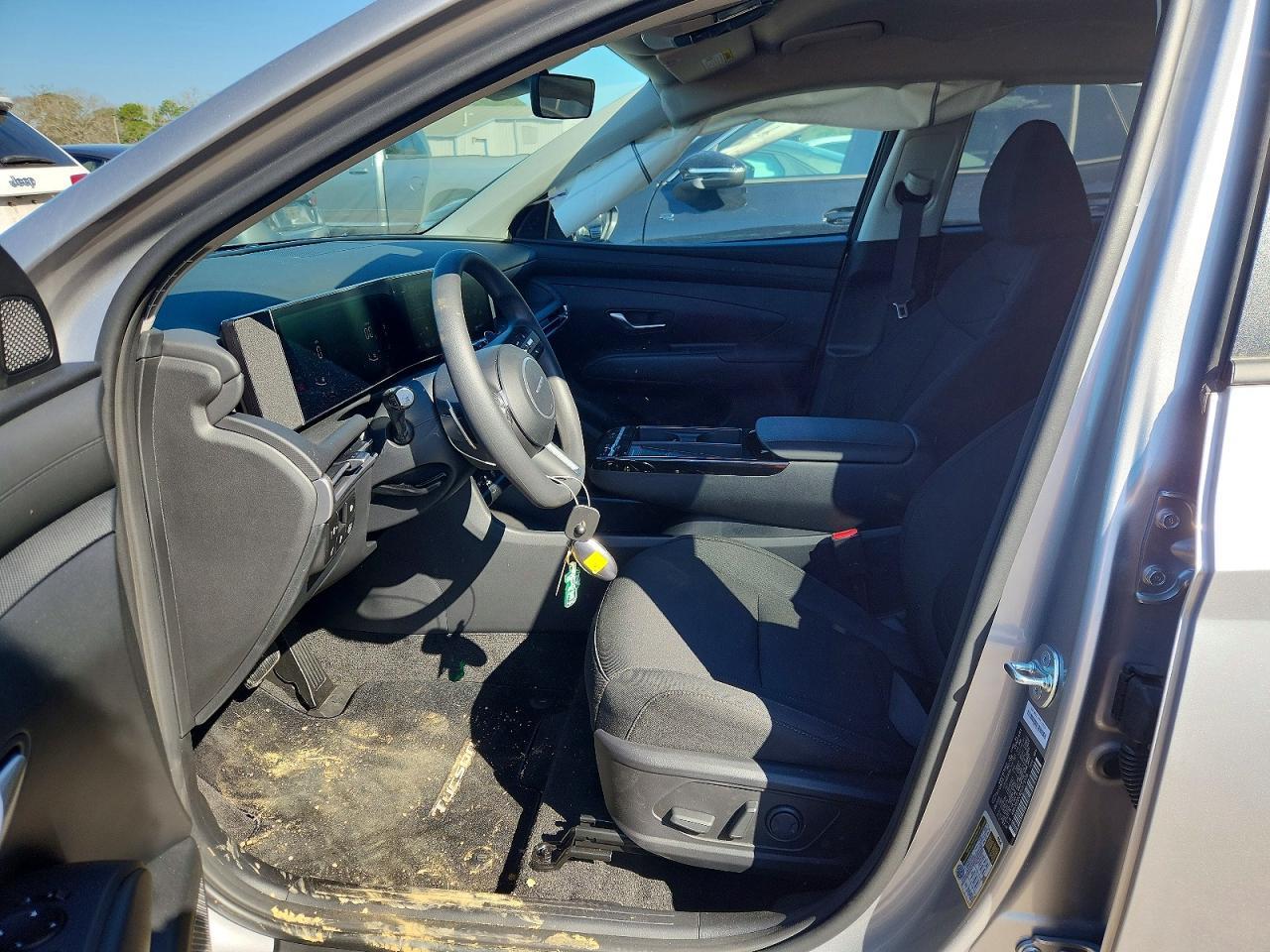 HYUNDAI TUCSON HYBRID