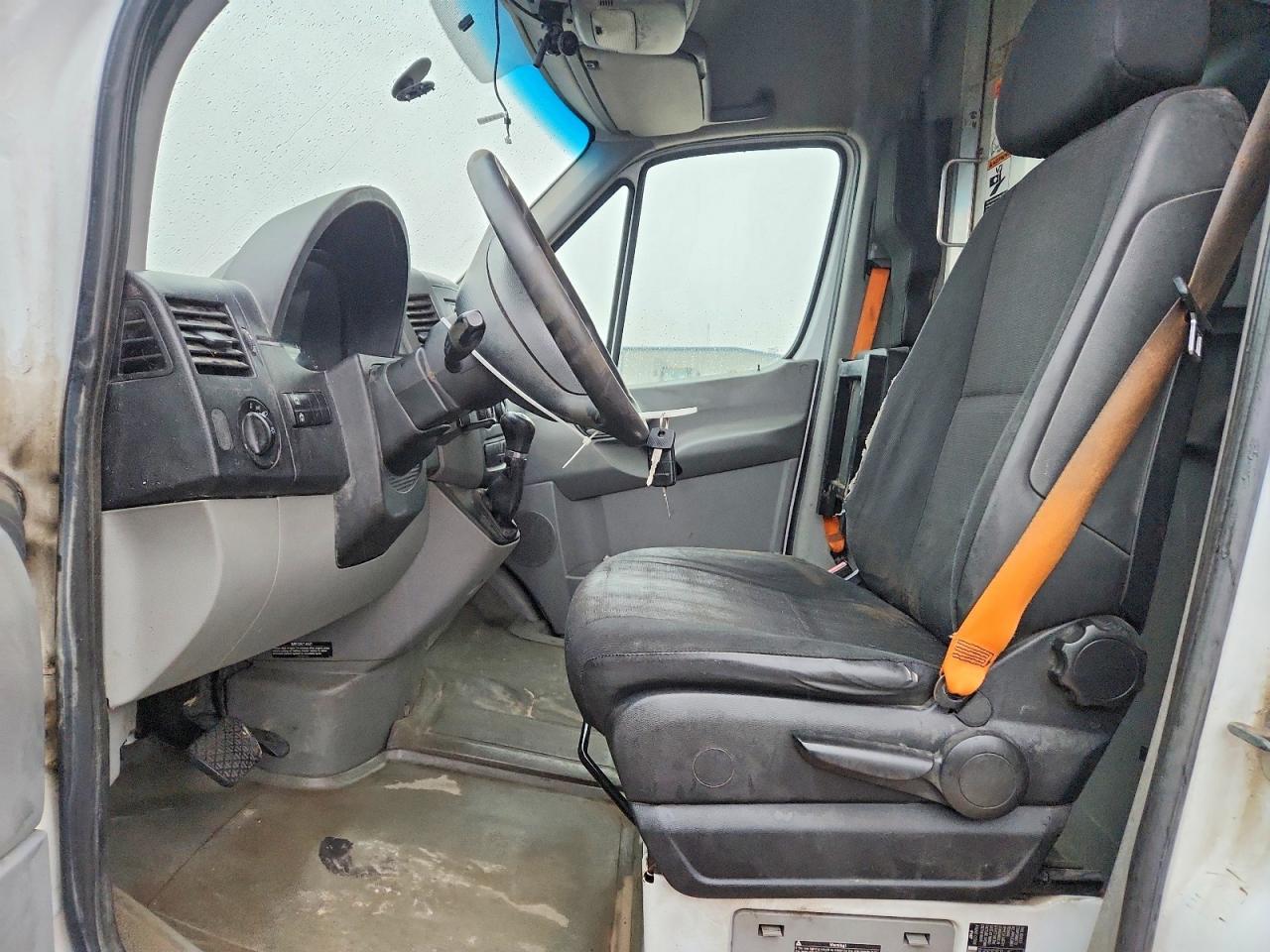MERCEDES-BENZ SPRINTER