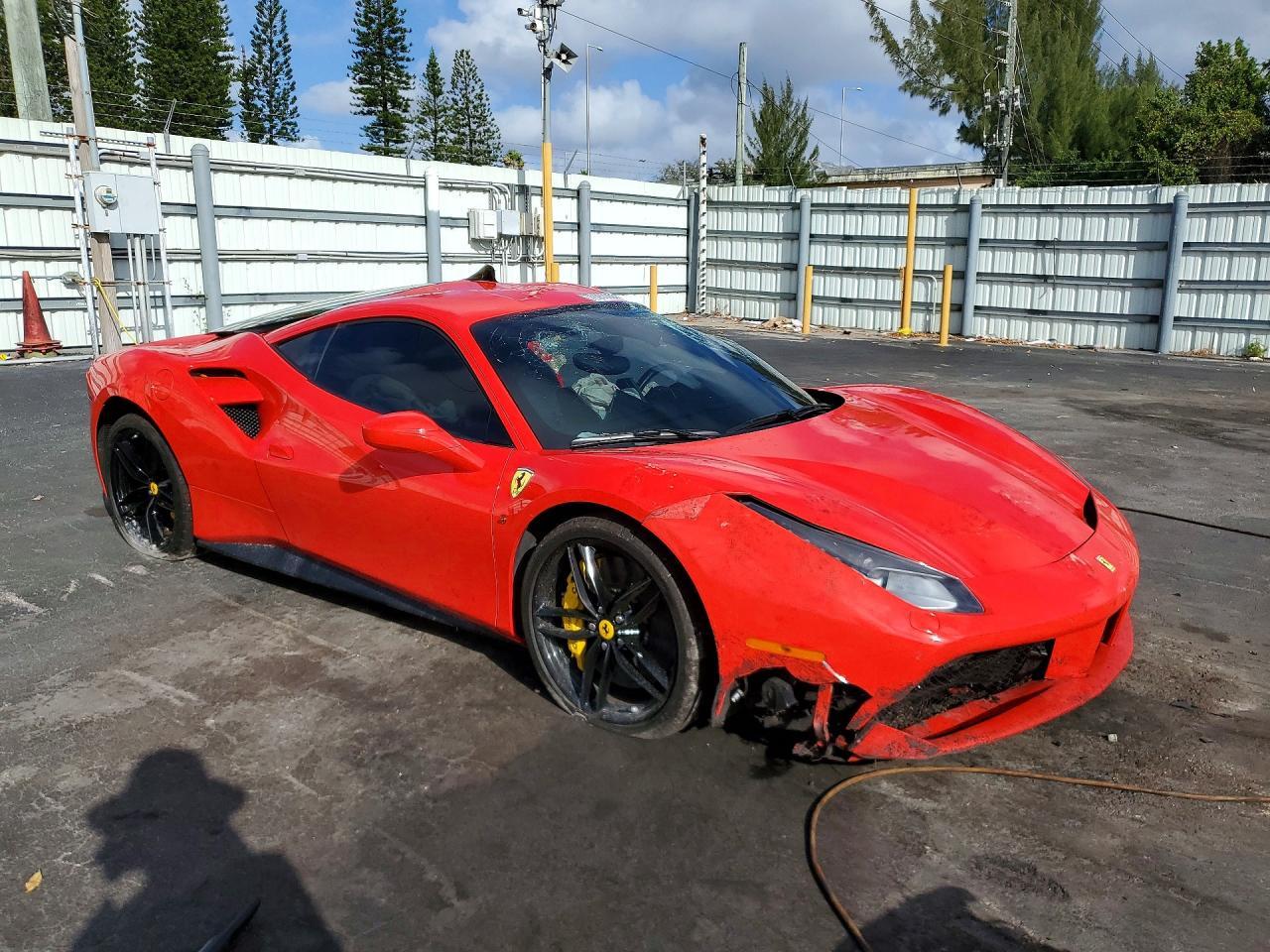 2016 FERRARI 488 GTB — фото 4
