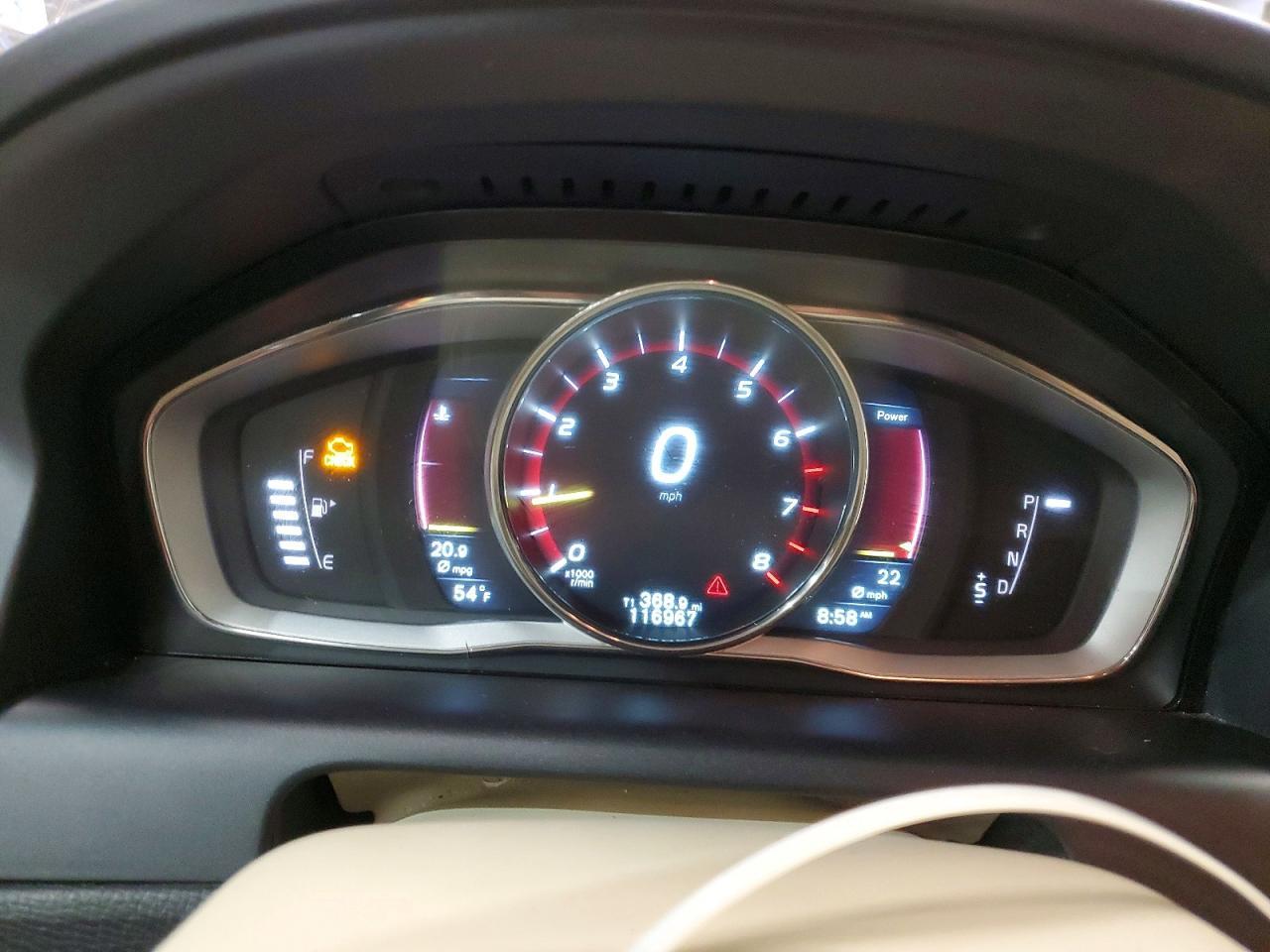 2015 VOLVO XC60 — фото 9