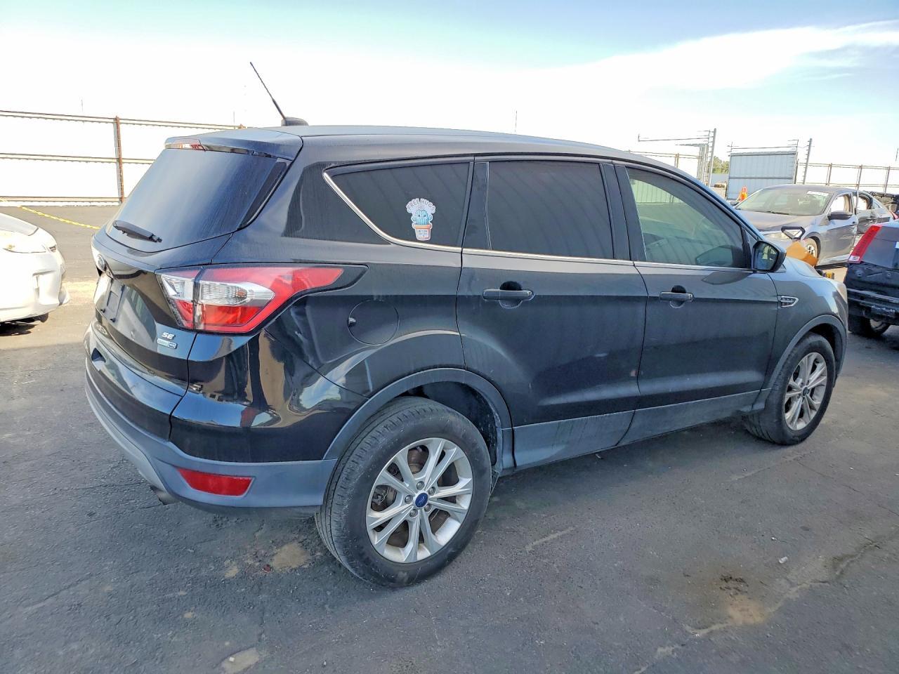 2017 FORD ESCAPE — фото 3