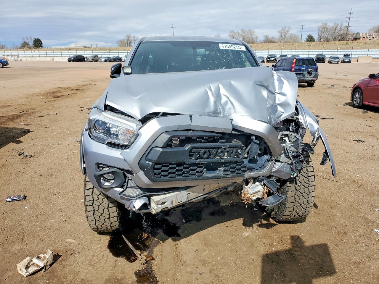 2017 TOYOTA TACOMA — фото 5