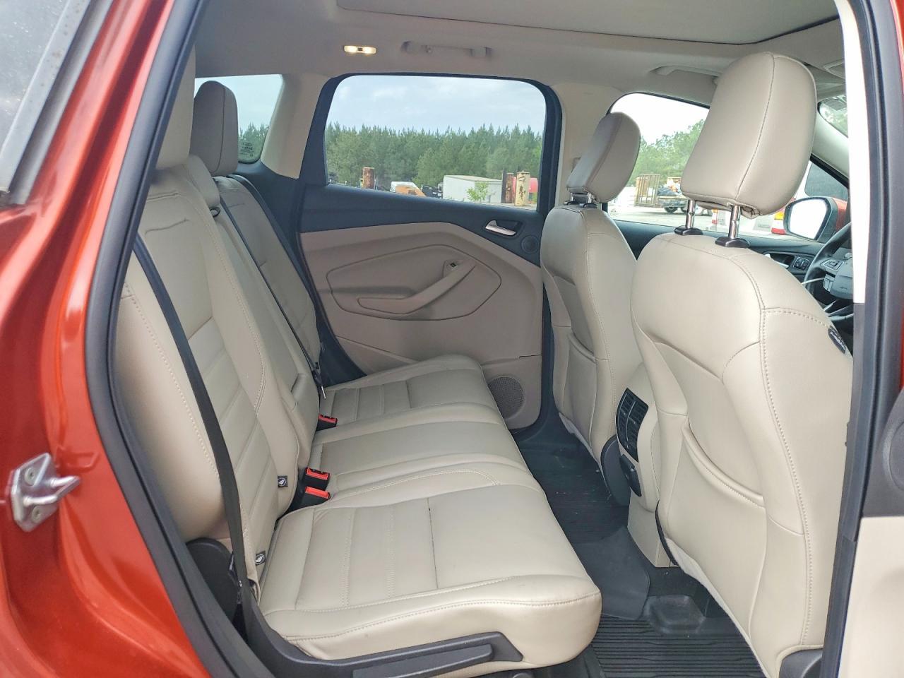 FORD ESCAPE