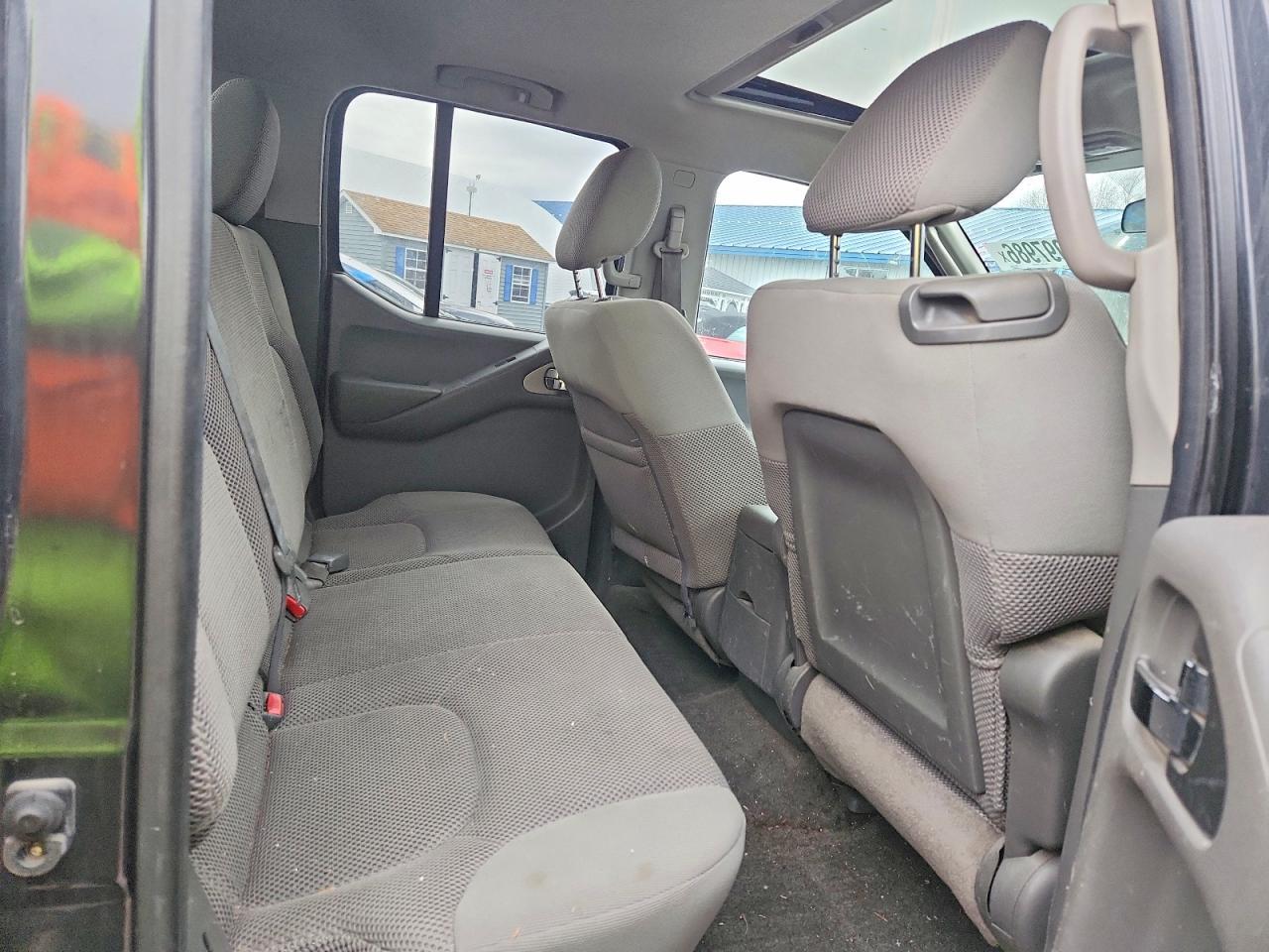 2010 NISSAN FRONTIER — фото 10