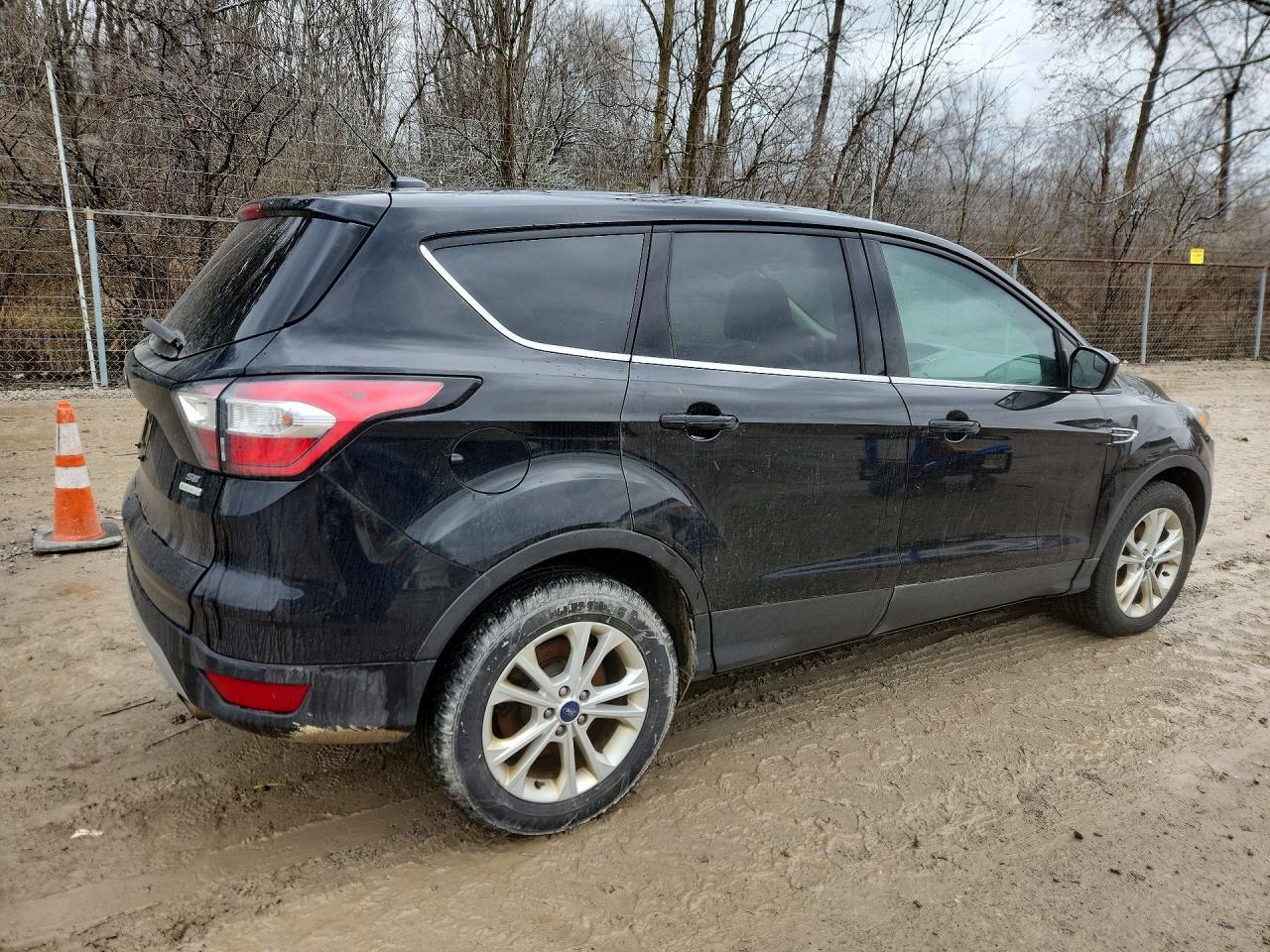 2017 FORD ESCAPE — фото 3