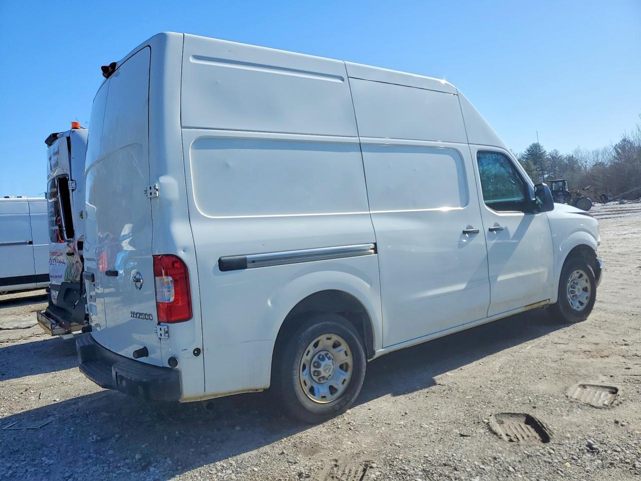 2018 NISSAN NV2500 — фото 3