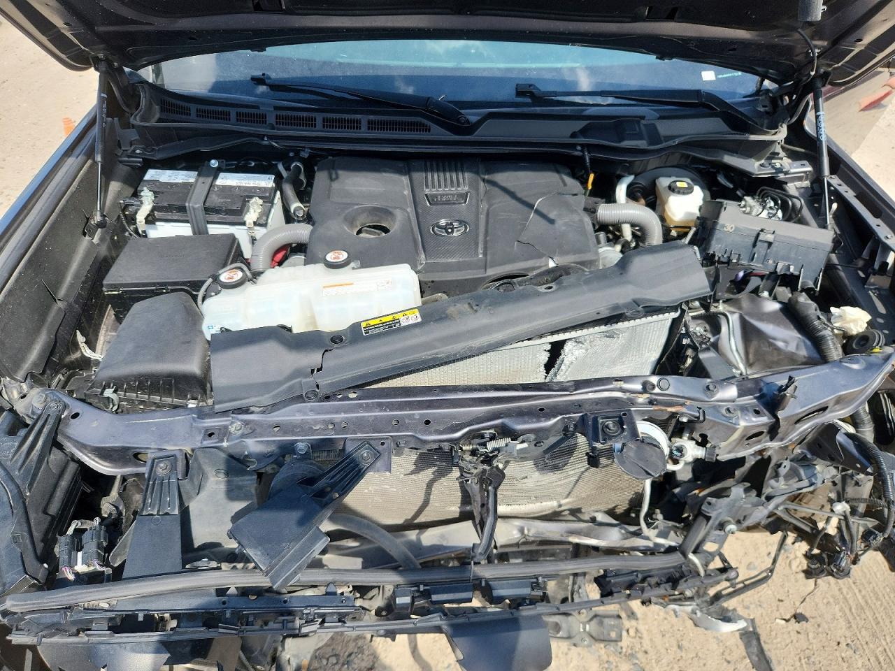 TOYOTA TUNDRA