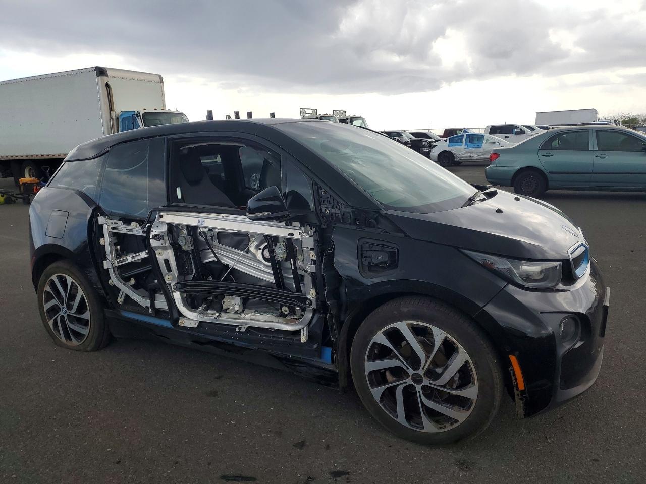 2017 BMW I3 — фото 4